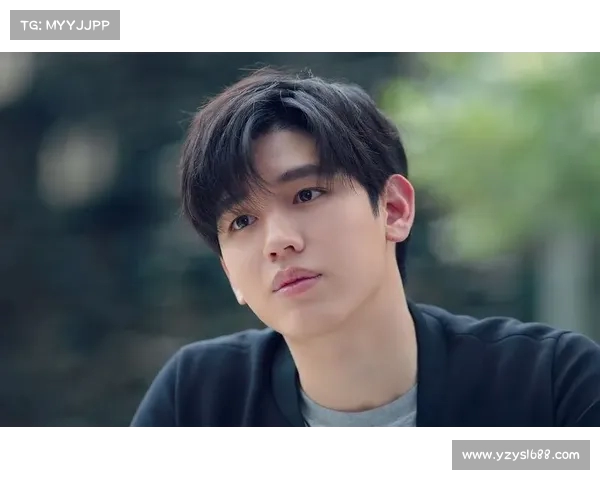 韩国丑系男爱豆整容逆袭:从平凡到颜值爆表,网友纷纷惊叹! 韩国丑系男爱豆整容逆袭:从平凡到颜值爆表,网友纷纷惊叹!